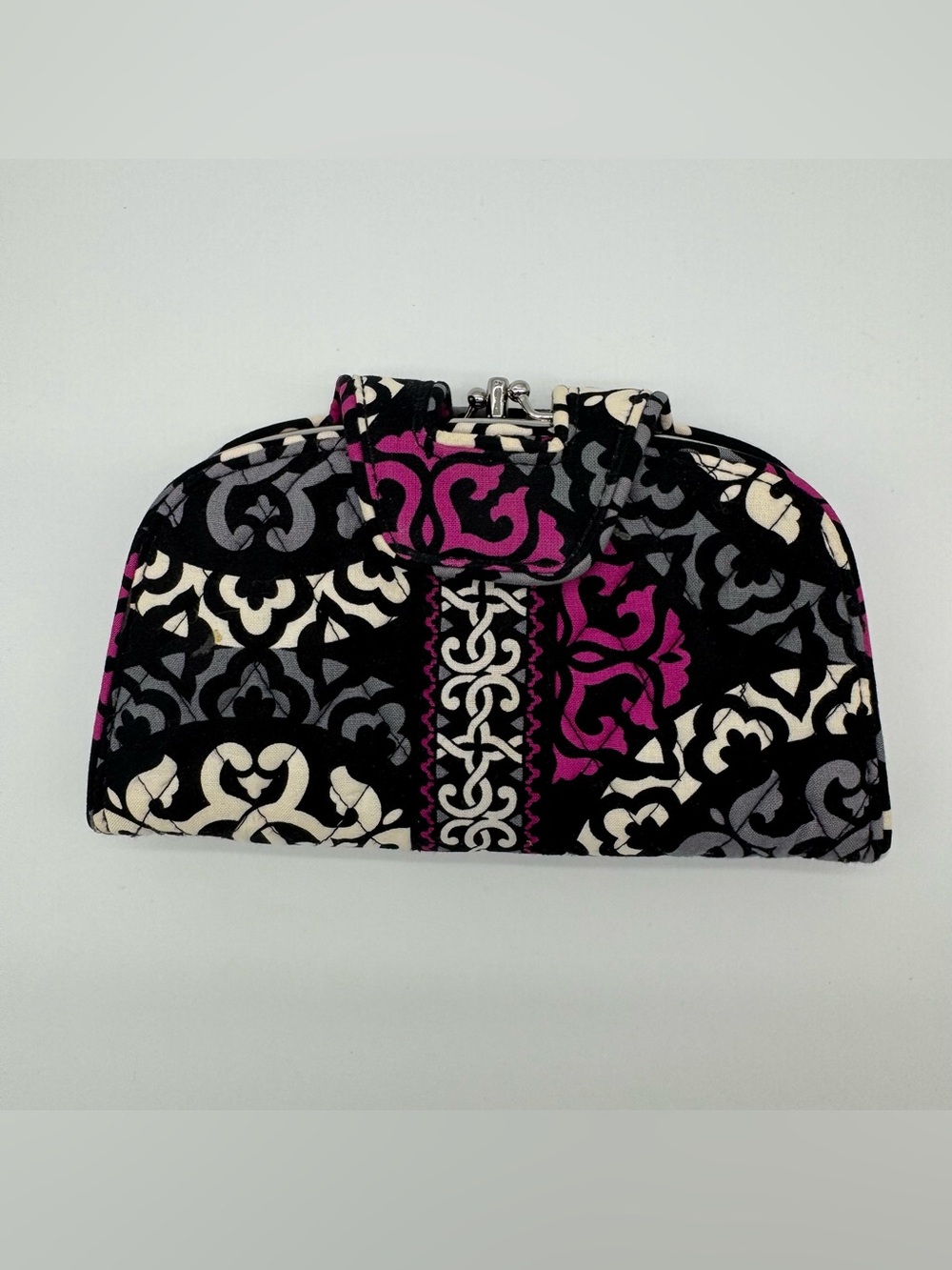 Vera Bradley Kiss n Snap Wallet Retired Canterbury Magenta